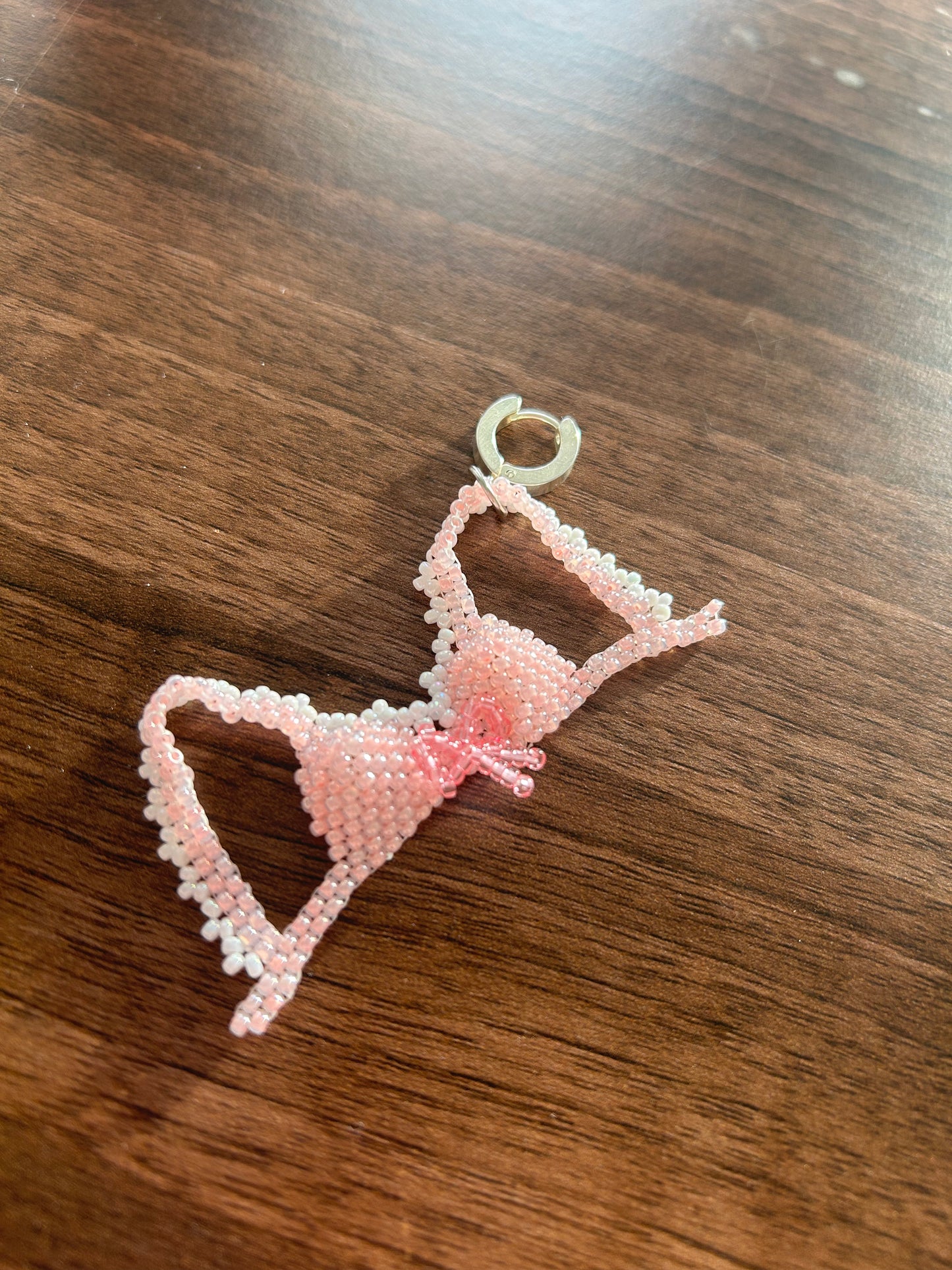 Single Bra Earring in pink and white