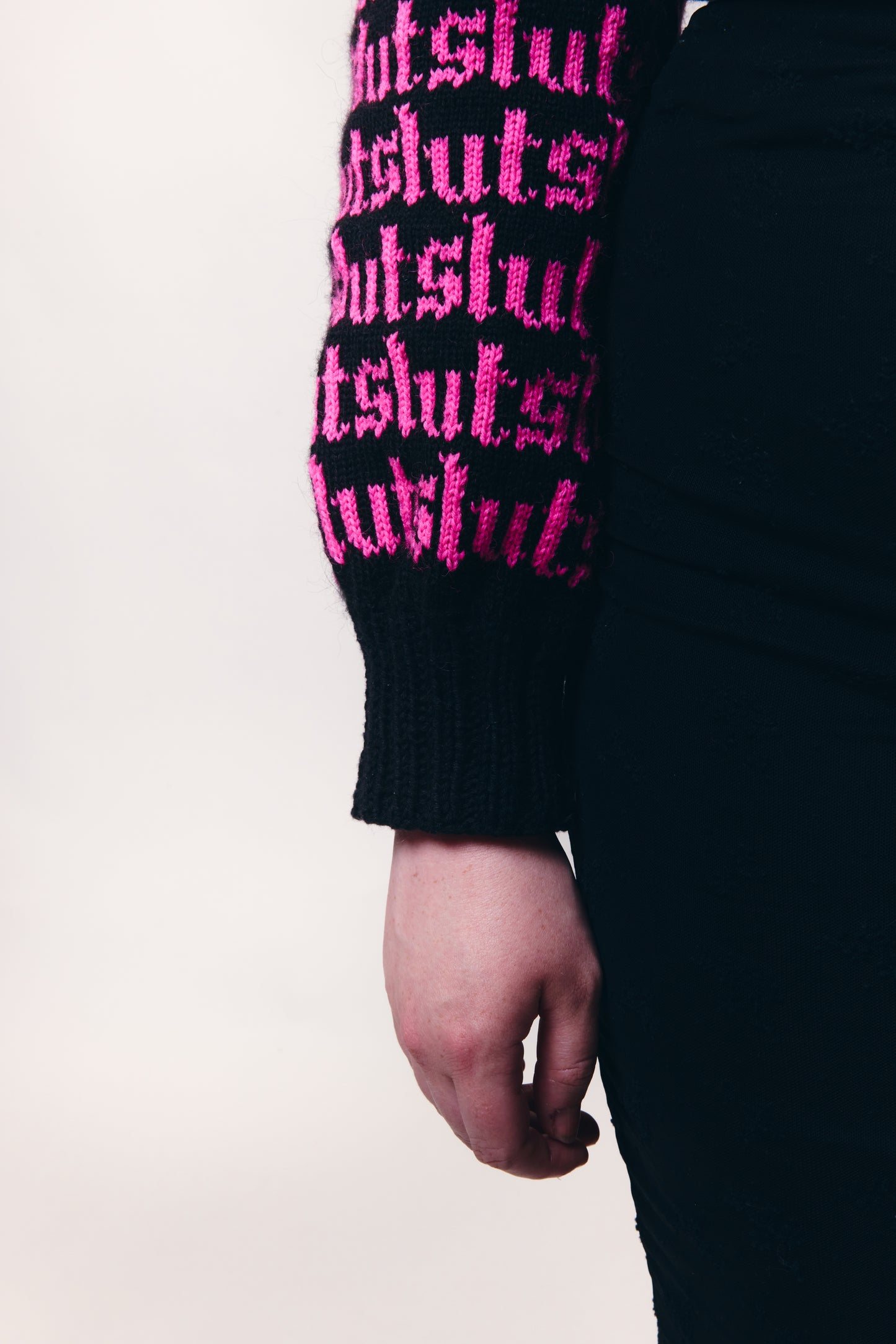Slut Sweater black and pink