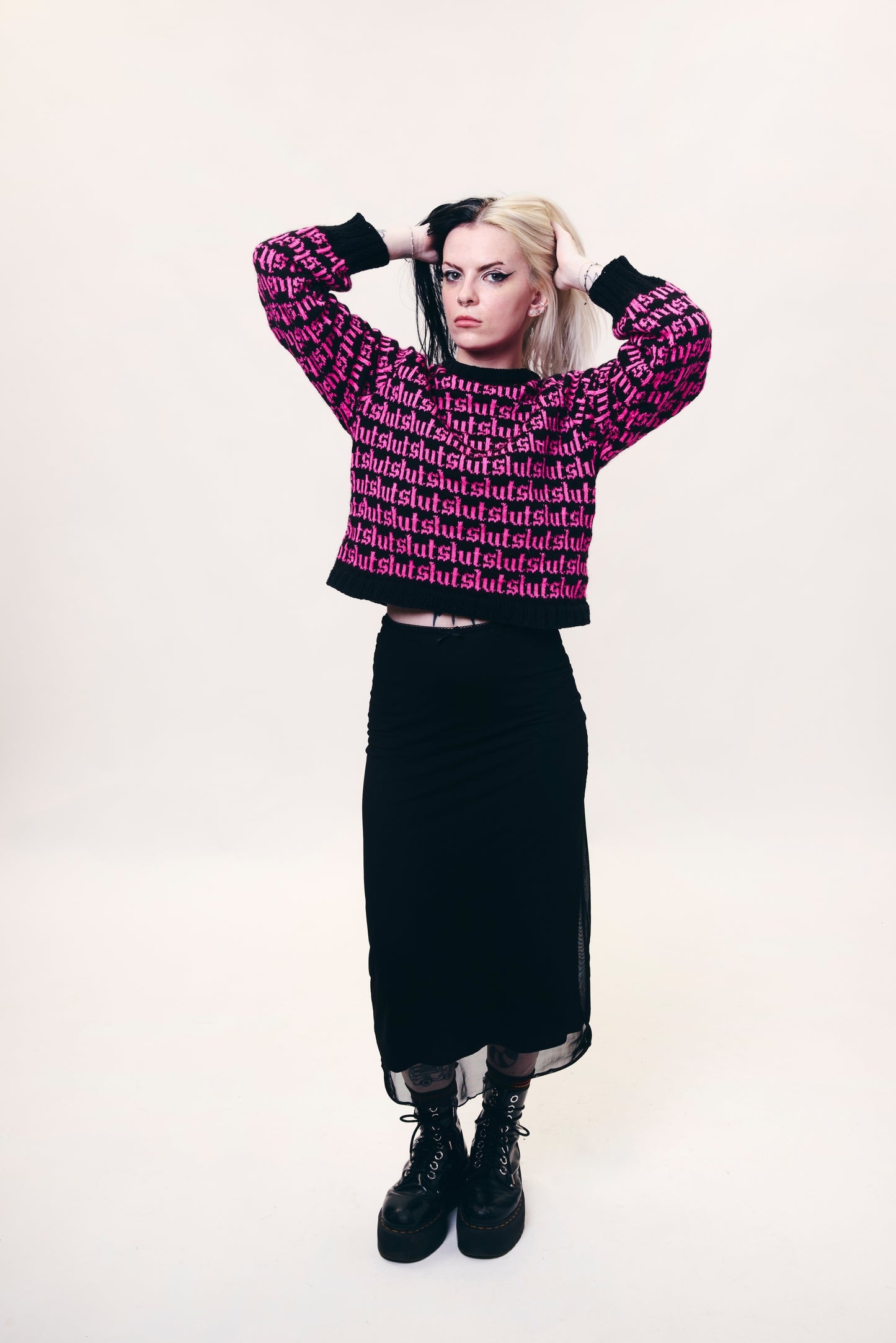 Slut Sweater black and pink