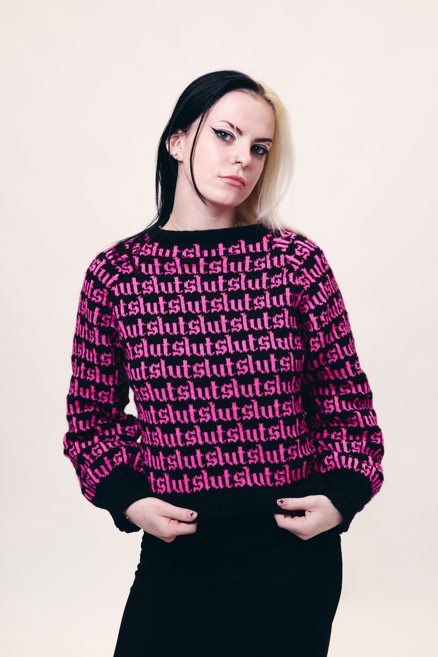 Slut Sweater black and pink