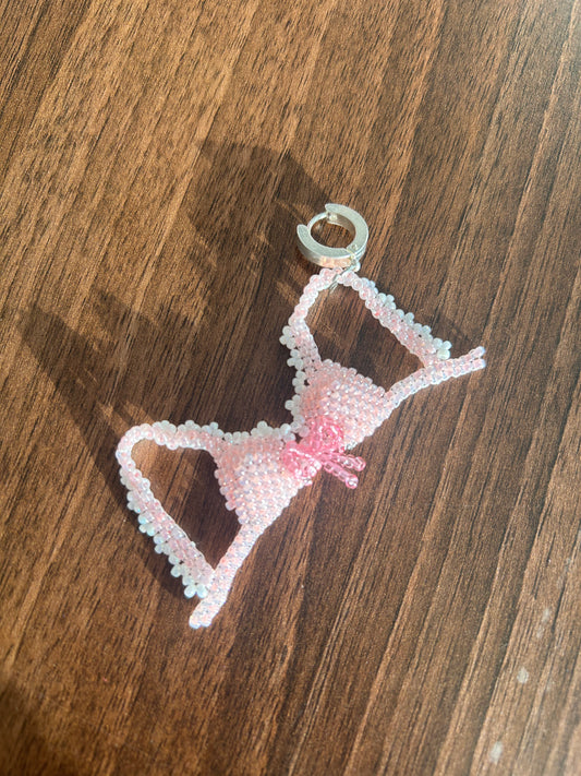 Single Bra Earring in pink and white